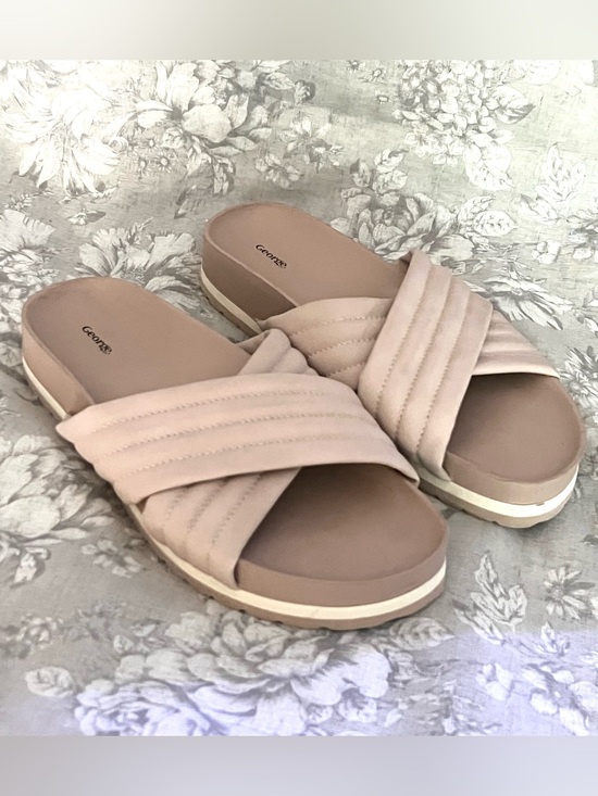 George Shoes - BNWOT George Quilted Criss-Cross Slide Platform Sandals - Size 7